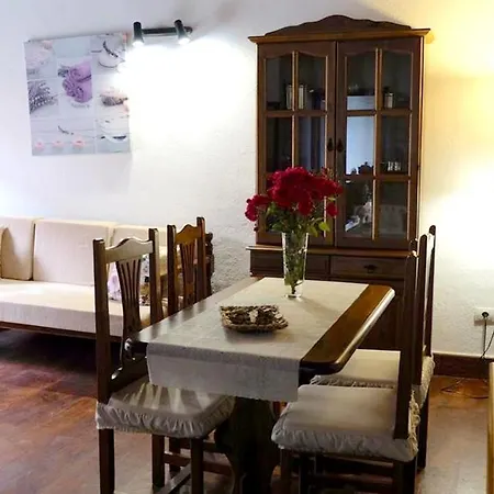 Charming With Terrace In Silos - 40 M² דירה
