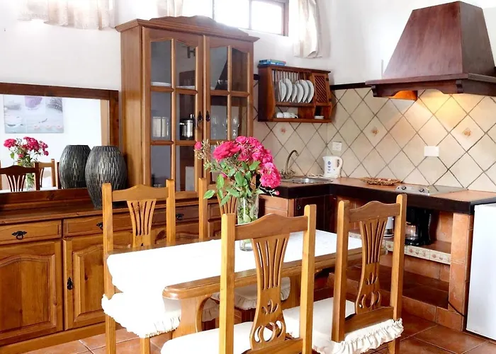 شقة Charming With Terrace In Silos - 40 M² لوس سيلوس