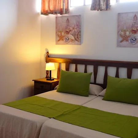Charming With Terrace In Silos - 40 M²