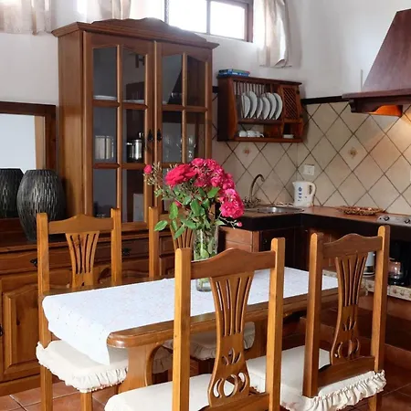 Charming With Terrace In Silos - 40 M² Appartement *